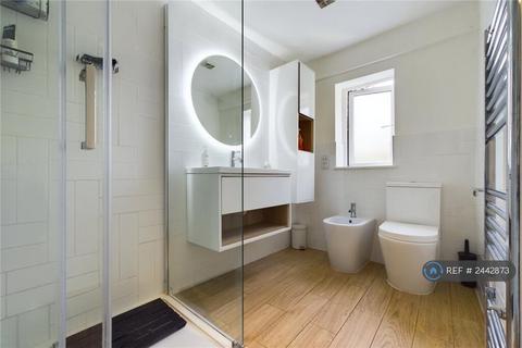 undefined, Kennet Place, Newbury, RG14