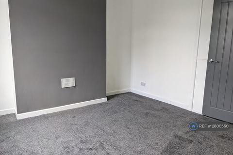 2 bedroom terraced house to rent, Higher Wood Street, Middleton, Manchester, M24