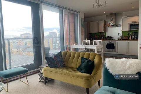 2 bedroom flat to rent, Blackwall Way, London, E14