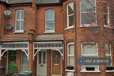 2 bedroom flat to rent, North View Road, London, N8