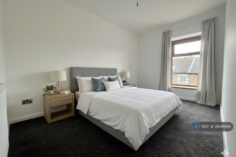 4 bedroom terraced house to rent, Miles St, Ferndale, CF43