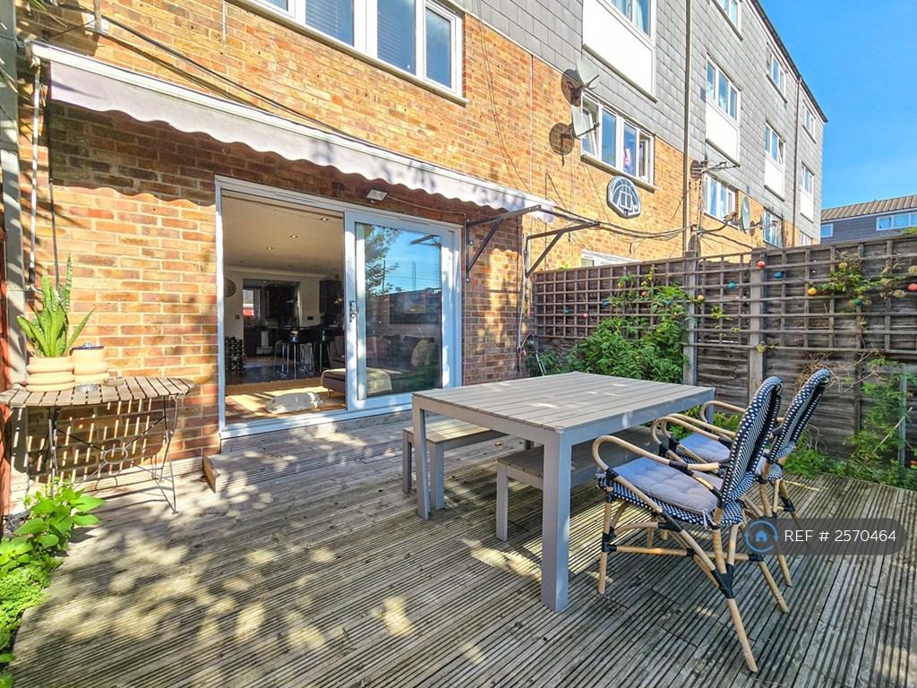 Outdoor Eating