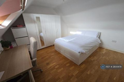 2 bedroom flat to rent, Ashbourne Avenue, London, NW11