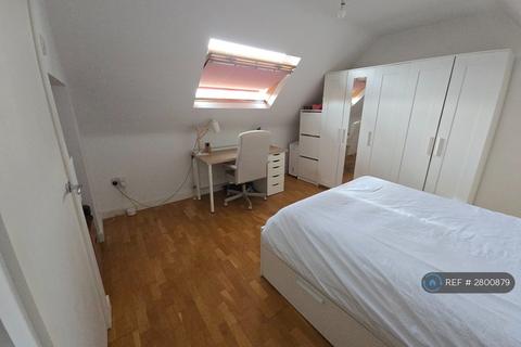 2 bedroom flat to rent, Ashbourne Avenue, London, NW11