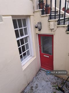 3 bedroom flat to rent, Farm Road, Hove, BN3