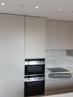 2 bedroom flat to rent, Renaissance Square Apartments, London, W4