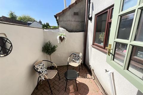 2 bedroom semi-detached house for sale, West Street, Oldland Common, Bristol