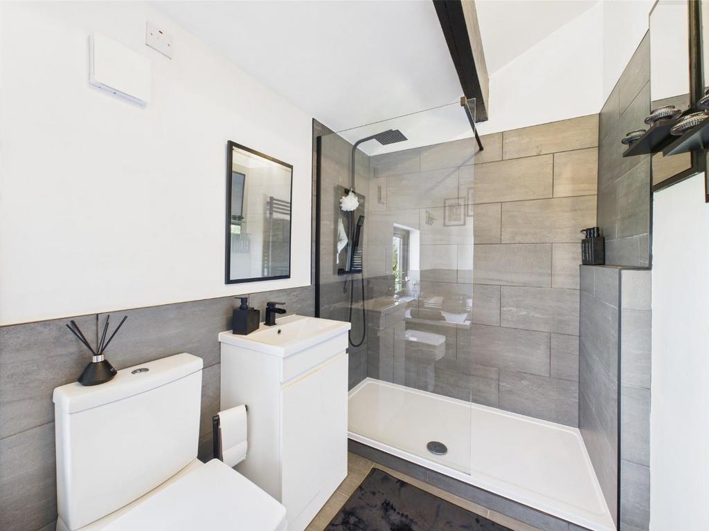 Ensuite Shower Room