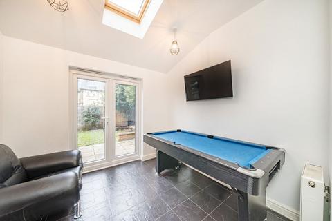 4 bedroom terraced house for sale, Aubyn Square, London SW15