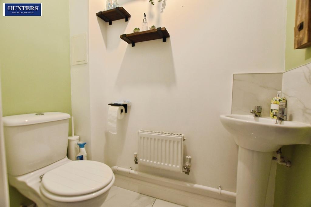 Downs stairs wc
