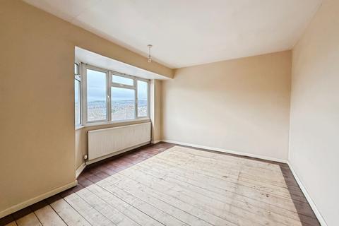 2 bedroom semi-detached house for sale, Hill Close, Stroud