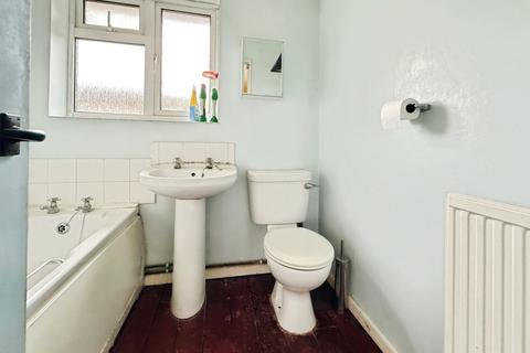 2 bedroom semi-detached house for sale, Hill Close, Stroud