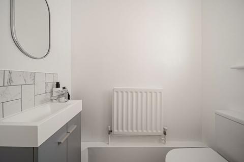 2 bedroom terraced house for sale, Pennington Way, London SE12
