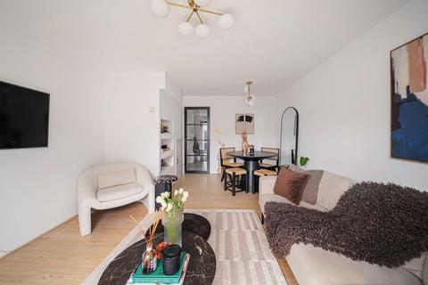 2 bedroom terraced house for sale, Pennington Way, London SE12