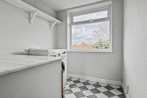 2 bedroom flat to rent, Park North, Ipswich