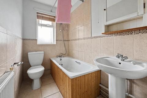 2 bedroom flat to rent, Park North, Ipswich