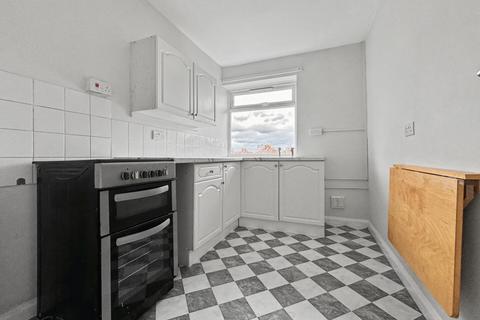 2 bedroom flat to rent, Park North, Ipswich