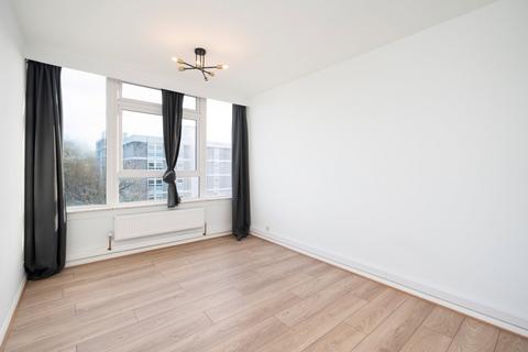 2 bedroom flat for sale, Keswick Heights, 28 Keswick Road, London