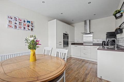4 bedroom end of terrace house for sale, Bramling Way, Rainham