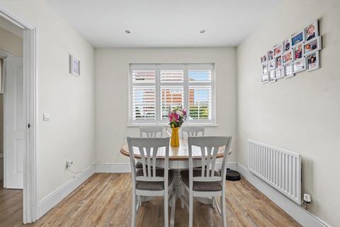 4 bedroom end of terrace house for sale, Bramling Way, Rainham