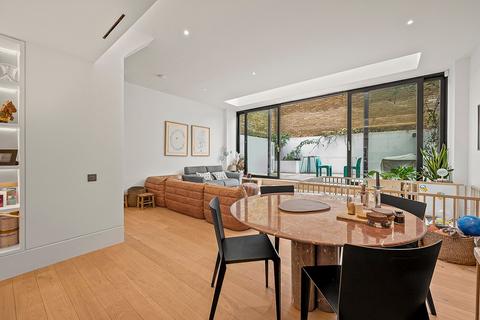 undefined, Walcot Mews, Walcot Square, London