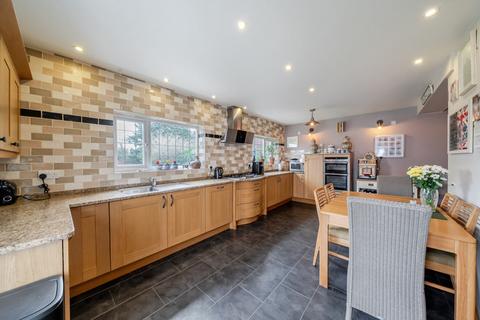 4 bedroom detached house for sale, Mount Park Avenue, South Croydon