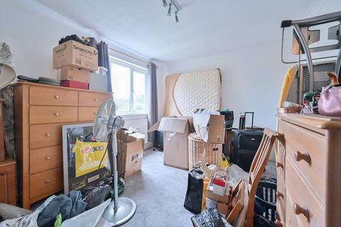 3 bedroom terraced house for sale, Kemp Place, Bushey, WD23