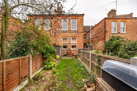 2 bedroom flat for sale, Mersey Road, Lloyd Park, London, E17