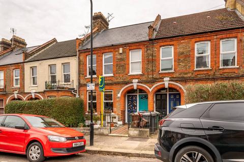 2 bedroom flat for sale, Mersey Road, Lloyd Park, London, E17