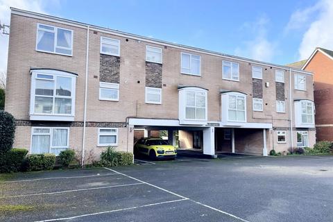 Victoria Road, Netley Abbey, SO31