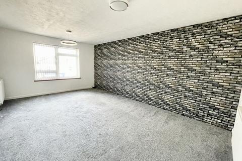 2 bedroom apartment for sale, Victoria Road, Netley Abbey, SO31