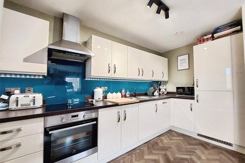 2 bedroom flat to rent, Diamond Close, Kent ME10