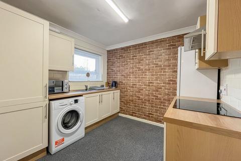 2 bedroom flat for sale, Adams Crescent, Newport