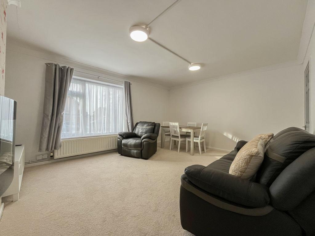 Living room/diner