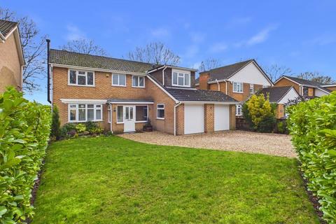 4 bedroom detached house for sale, 2 Heather Close, Woodhall Spa