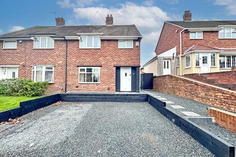 2 bedroom semi-detached house for sale, Crew Road, Wednesbury