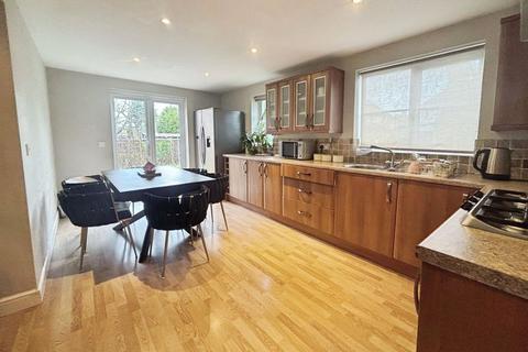 3 bedroom semi-detached house for sale, Hayes Drive, Birmingham