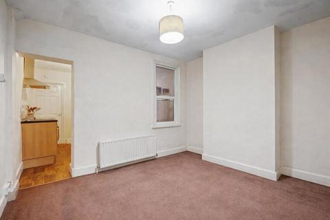 3 bedroom house to rent, Glanville Road, Gillingham