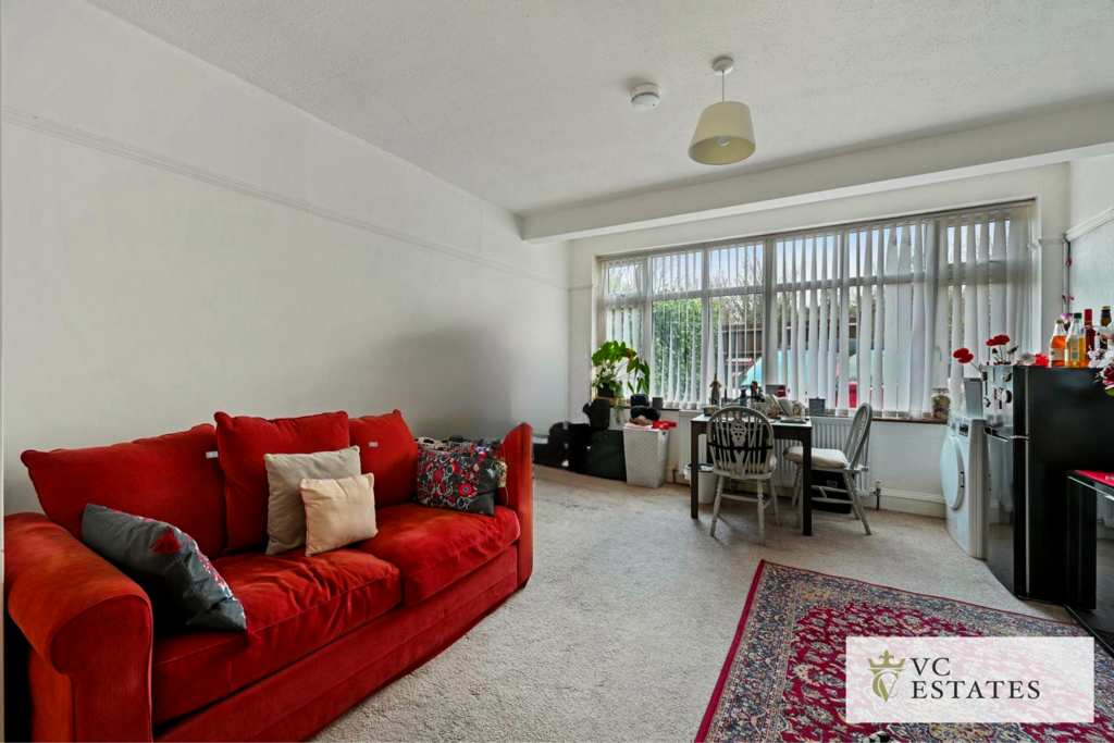 VC Est-44 Wood End Road, Harrow-7