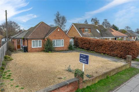 2 bedroom bungalow for sale, South Road, Bourne, Lincolnshire, PE10