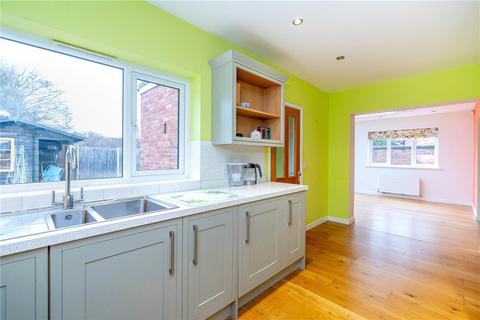2 bedroom bungalow for sale, South Road, Bourne, Lincolnshire, PE10