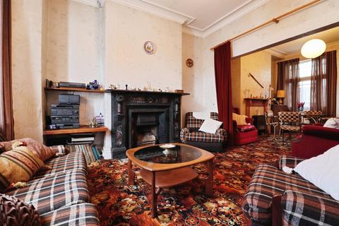 4 bedroom terraced house for sale, Carlisle Street, Cardiff