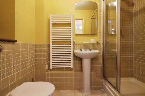 2 bedroom flat for sale, Landmark Place, Cardiff
