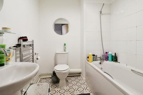 2 bedroom apartment for sale, Moorhead Close, Cardiff