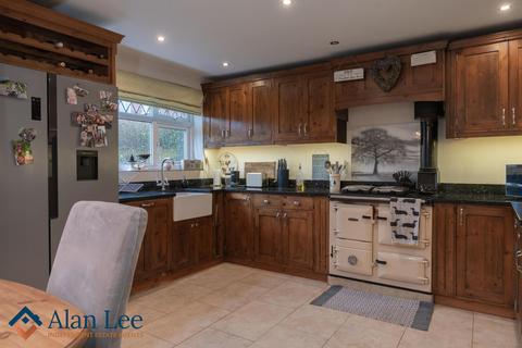 4 bedroom semi-detached house for sale, Woodside, Siddington, SK11 9LG