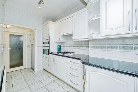 3 bedroom terraced house for sale, Woodlands Road, Barry