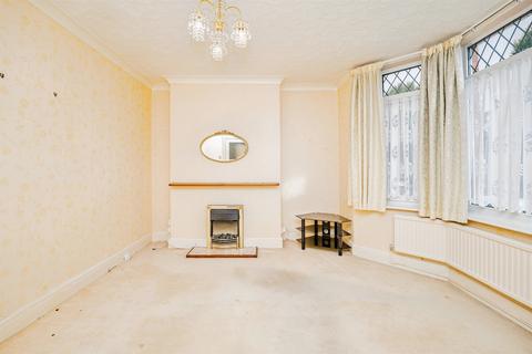 3 bedroom terraced house for sale, Woodlands Road, Barry