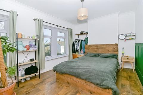 3 bedroom terraced house for sale, Laura Street, BARRY