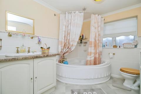 undefined, Gradon Close, Barry