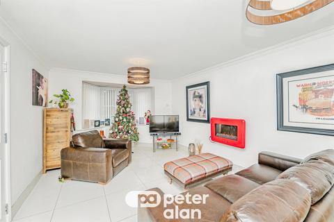 6 bedroom detached house for sale, Rhodfar Mor, Rhoose, BARRY